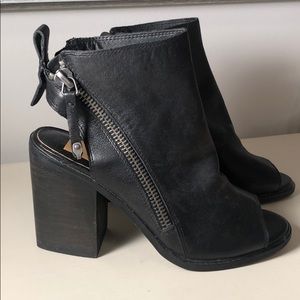 Dolce Vita leather peep toe & open back bootie